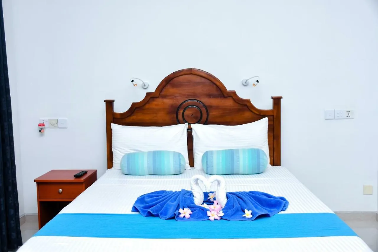 Nebula Residence Negombo Guest house