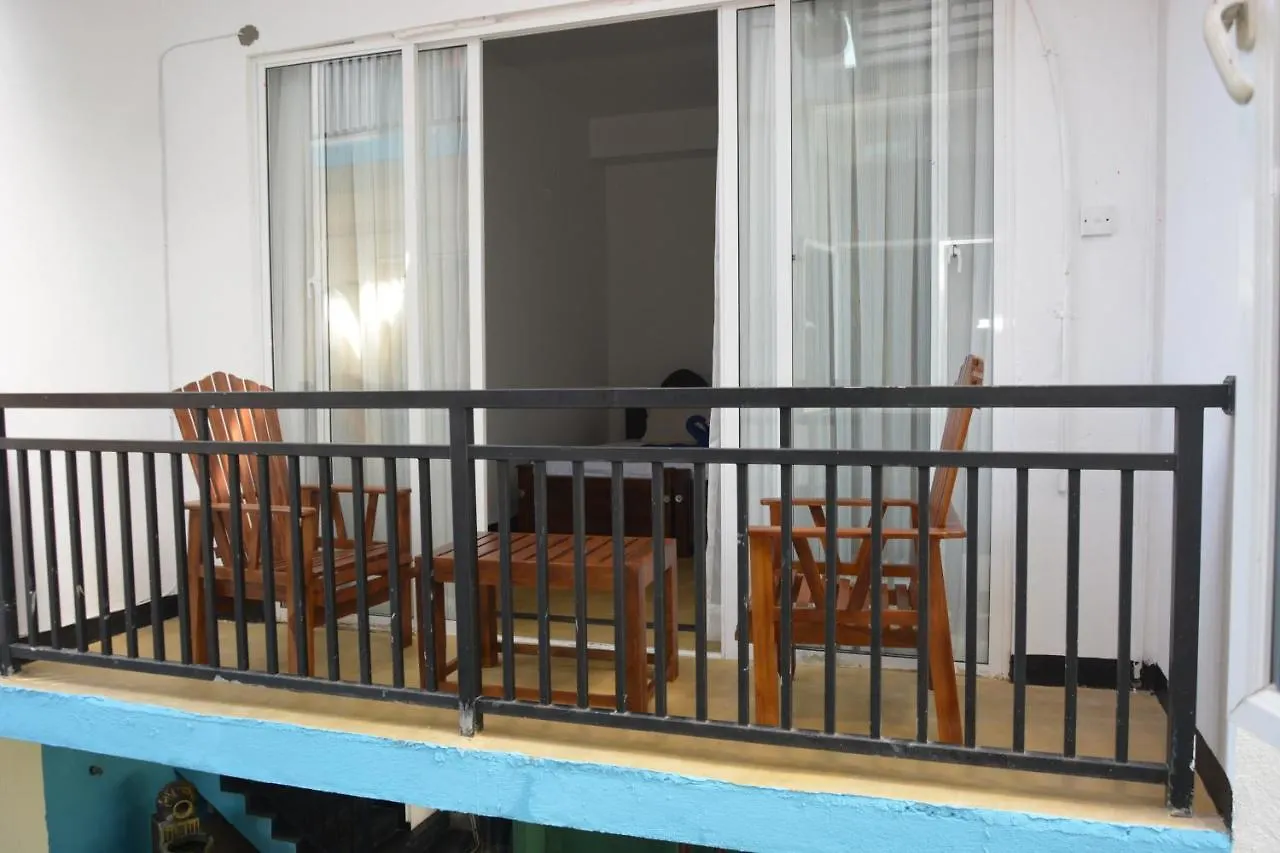 Nebula Residence Negombo 3*,